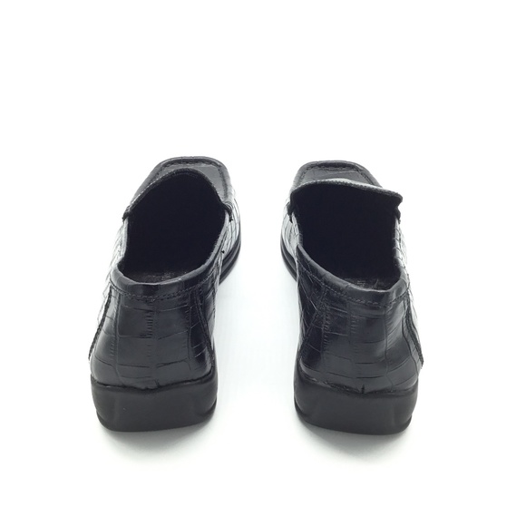 Cloudwalkers Black Faux Gator Loafers Women's 7W - Picture 3 of 5